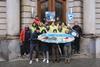 Die Initiative zum Verbot der Grundschleppnetzfischerei wird vom Aktivismusunternehmen Patagonia und verschiedenen NGOs unterstützt_Patagonia Petition Hand-In Berlin 28.11.2024 @Thomas Plagmann