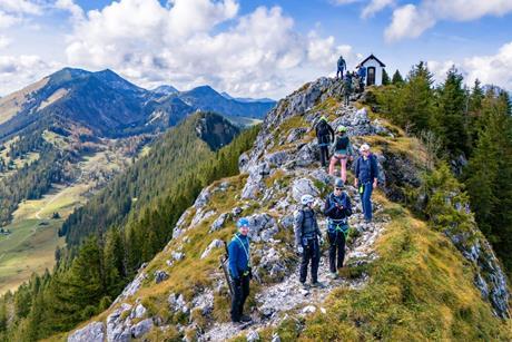 Globetrotter_Wandertage_Oberaudorf_28_29_09_2024_Dabernig_Bergtour_Bruennstein_Drohne_8-scaled