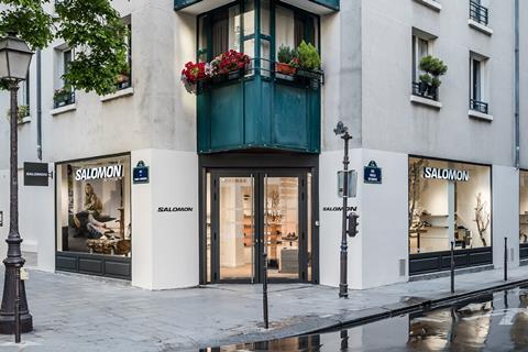 Salomon showroom on sale