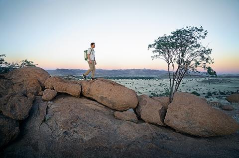 DUFFEL_PRO_ROLLER_SideShot_39_Florian-Rouzic_25